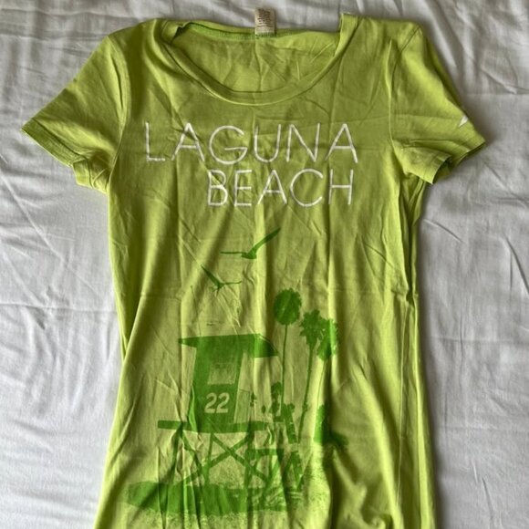 RARE VINTAGE Y2K 2000's Green Laguna Beach 100% Cotton Hollister Tshirt - Picture 1 of 3